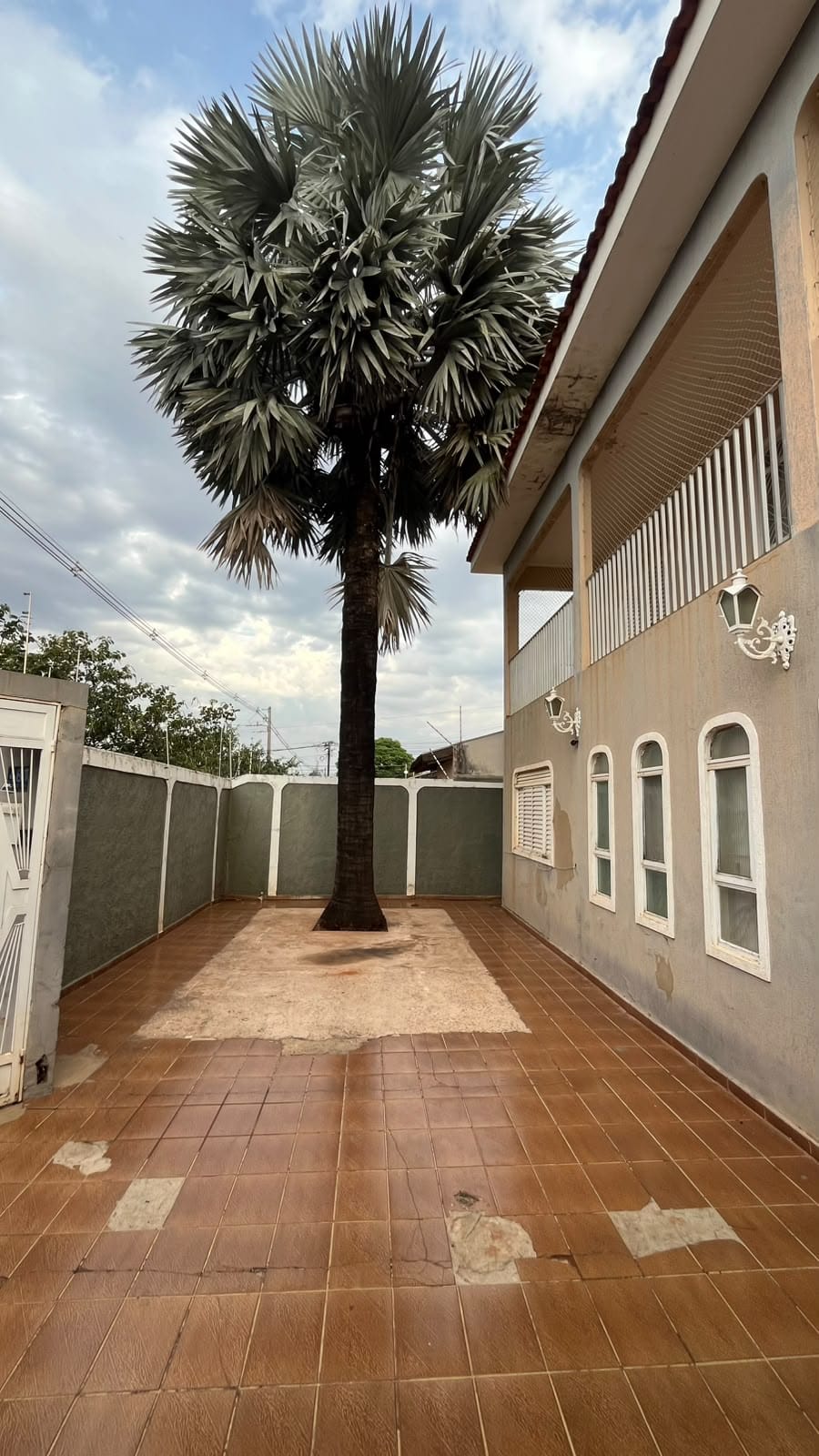 Sobrado com 4 quartos no Jacy — foto 3