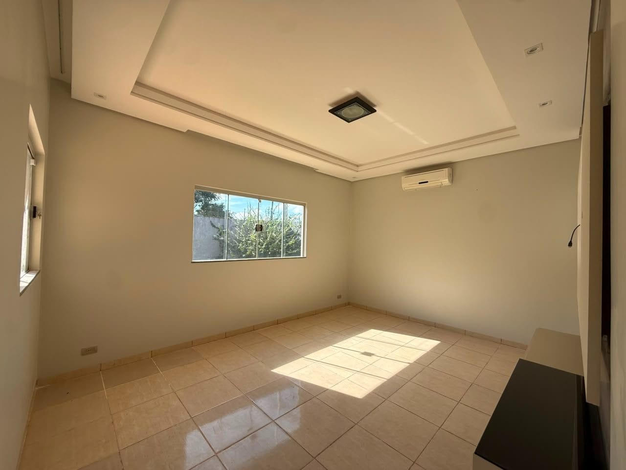 Abaixou o valor para vender: Casa Térrea C/ 04 suítes no Jd Itatiaia - Entrada só 51,6k — foto 9
