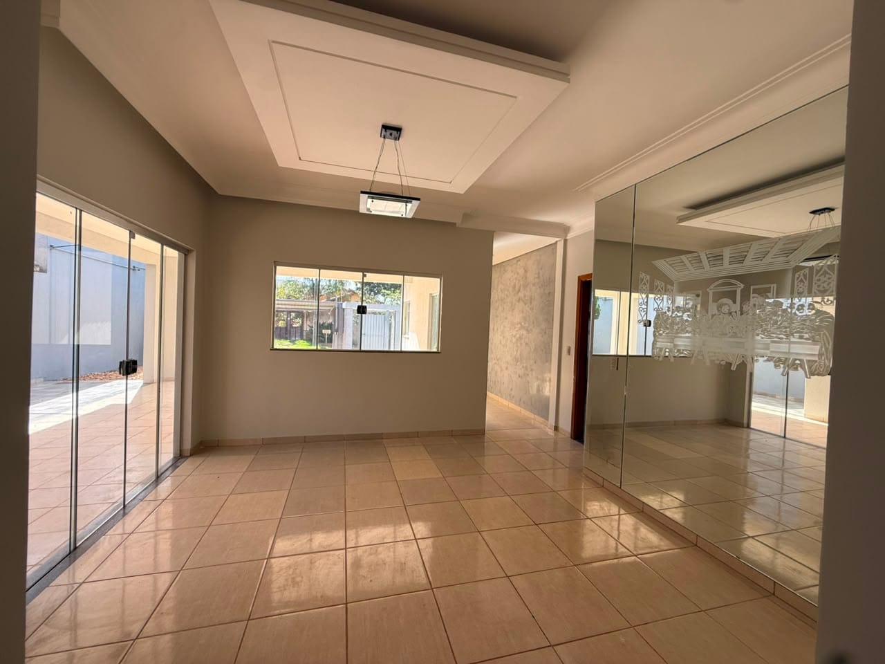 Abaixou o valor para vender: Casa Térrea C/ 04 suítes no Jd Itatiaia - Entrada só 51,6k — foto 10