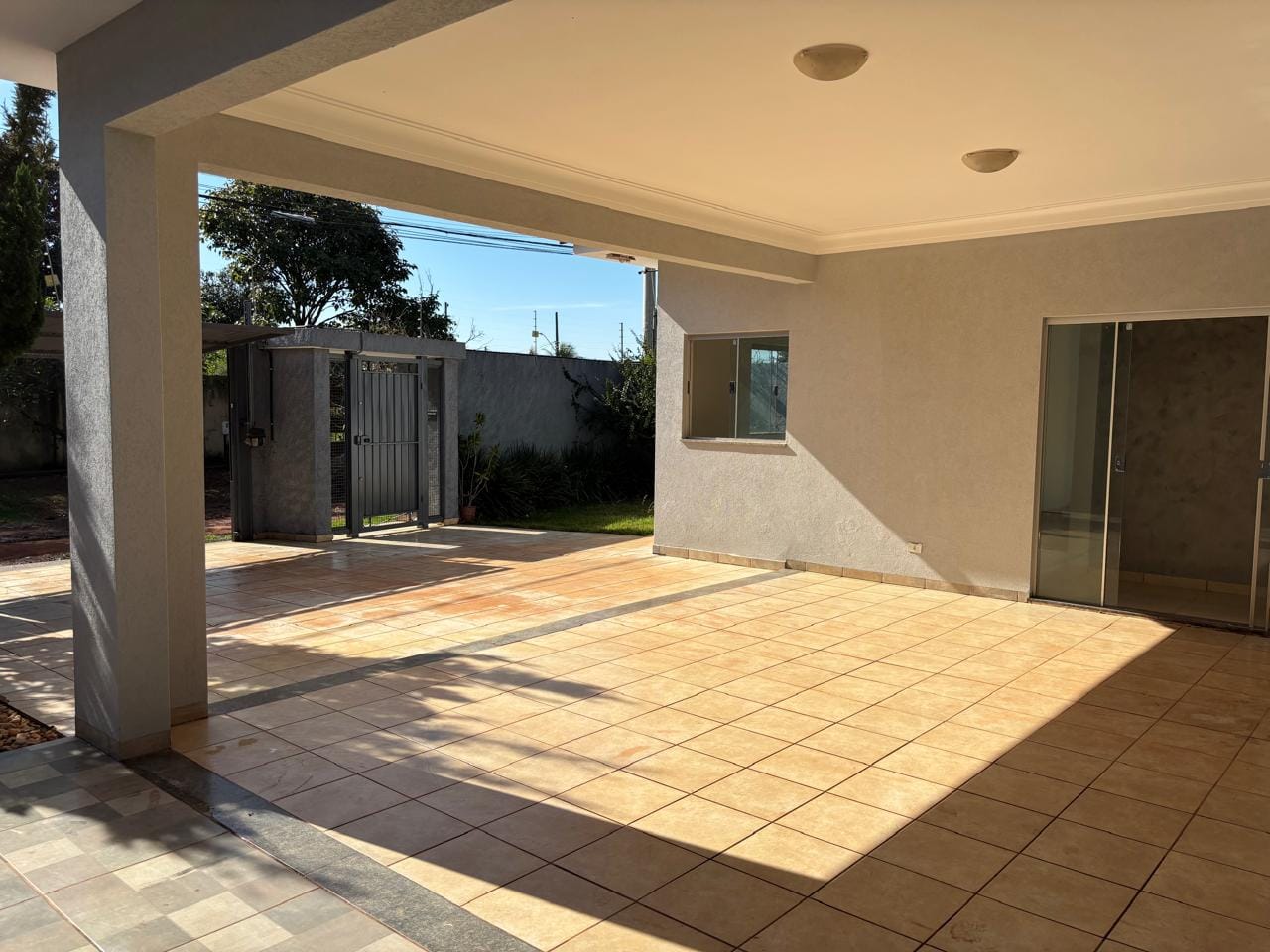 Abaixou o valor para vender: Casa Térrea C/ 04 suítes no Jd Itatiaia - Entrada só 51,6k — foto 6